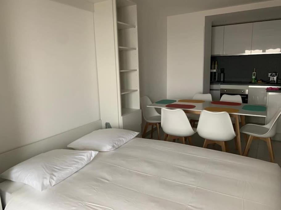 בוסוליי Appartement Tout Confort & Parking מראה חיצוני תמונה